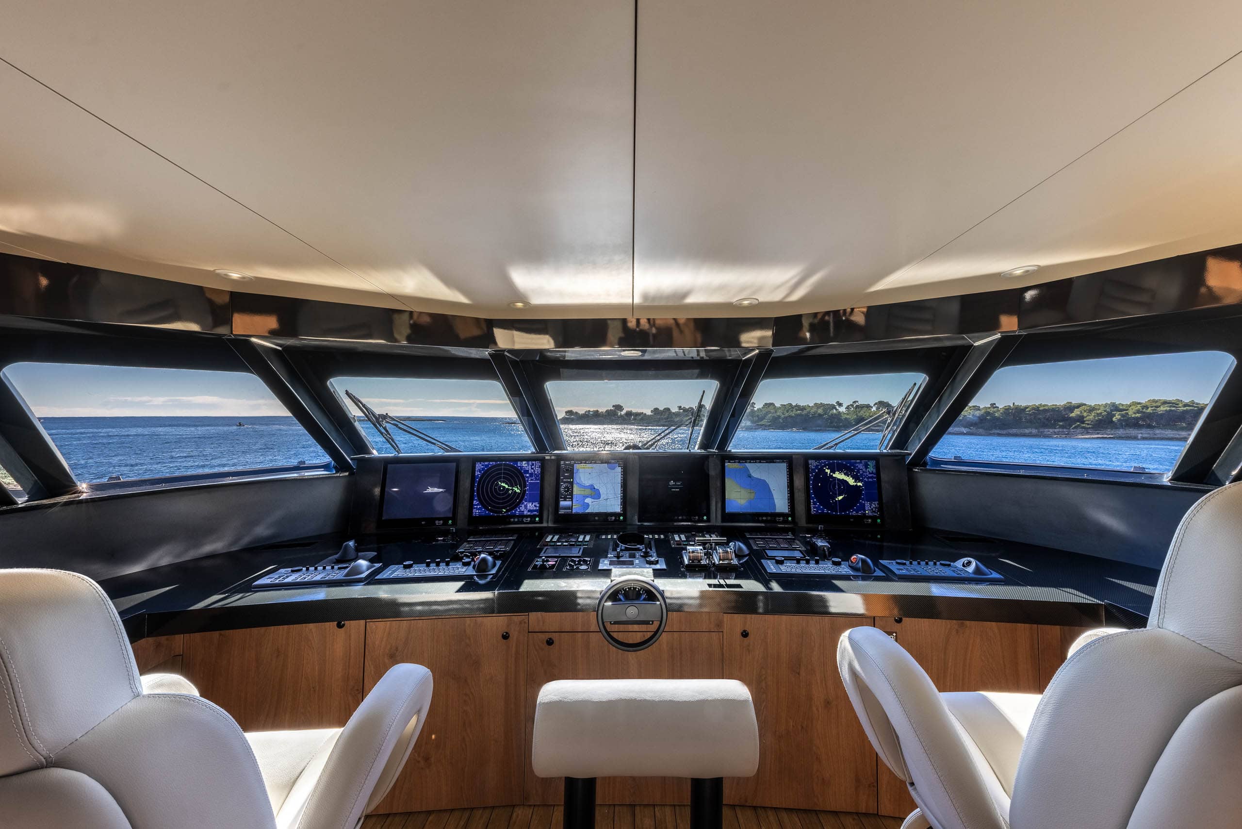 Luxury yacht teak deck craftsmanship detail Ocean One Mediterranean - Azur Photo Yacht